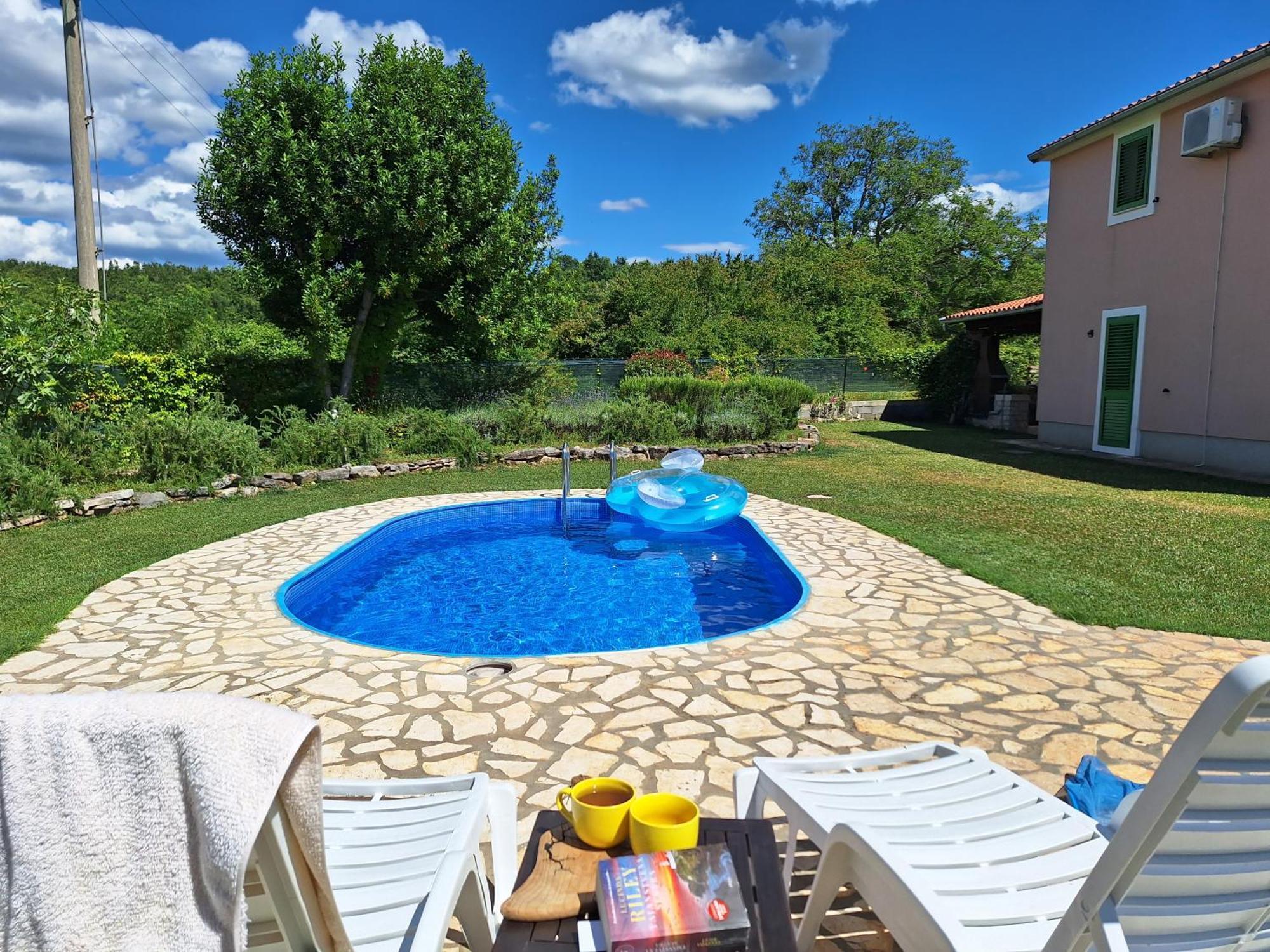 Villa Malini โกรชน์ยัน ภายนอก รูปภาพ