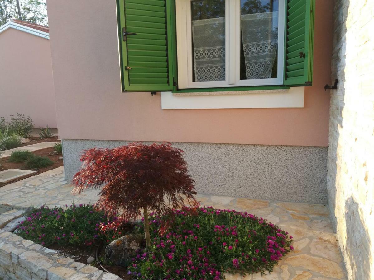 Villa Malini โกรชน์ยัน ภายนอก รูปภาพ